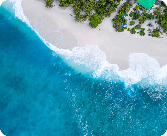 Ukulhas beach and lagoon from above